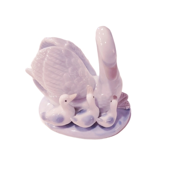 Home decor- Swan family